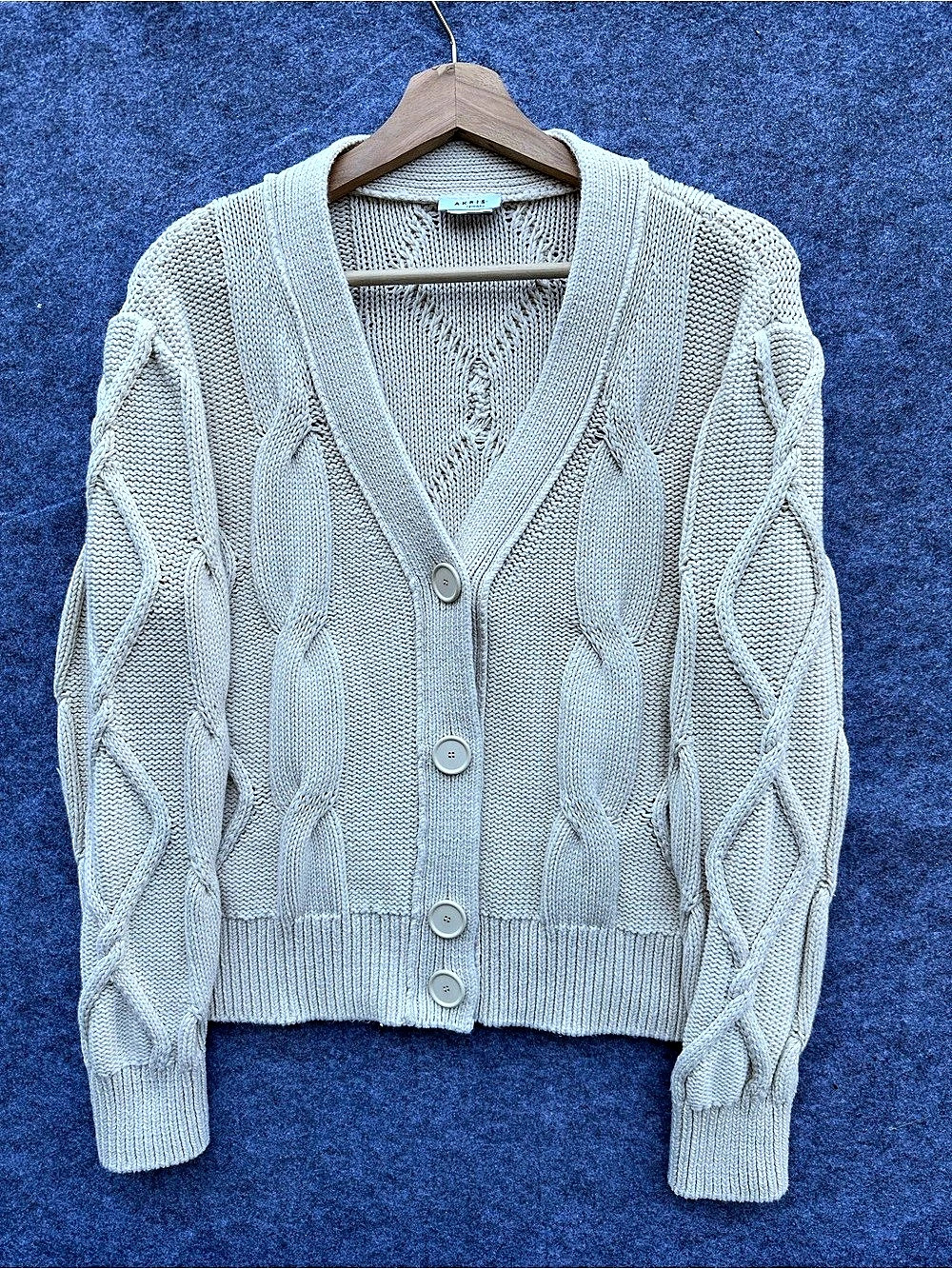 AKRIS punto Cable Knit Cardigan in Cream Size 12 Like New